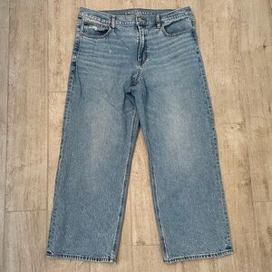 American Eagle Strigid Distressed Jeans, size 12